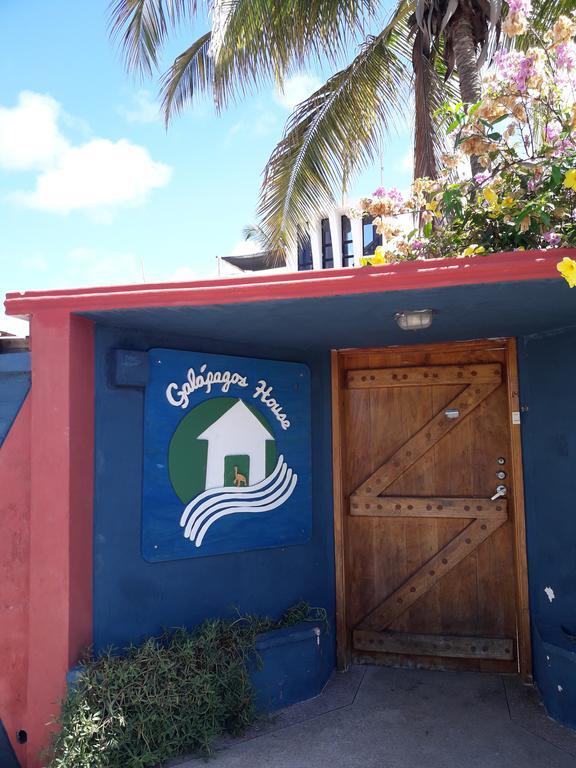 Galapagos House Hostel Пуерто-Айора Екстер'єр фото